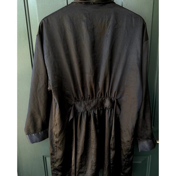 VTG Victoria's Secret One Size Vintage 1990's Black Satin Kimono with Tie Belt - Picture 3 of 5